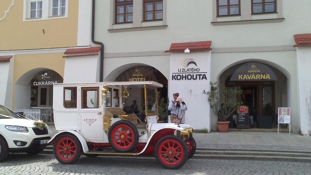 Hotel U Zlateho Kohouta Kroměříž Exterior foto